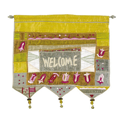 English Gold Welcome Flowers Wall Hanging