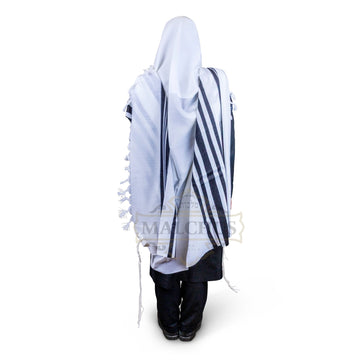 Kal Kanesher Super Light Wool Tallis with Non-Slip Weave