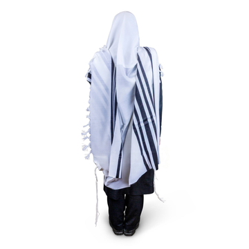 Kal Kanesher super light wool tallis with non-slip weave
