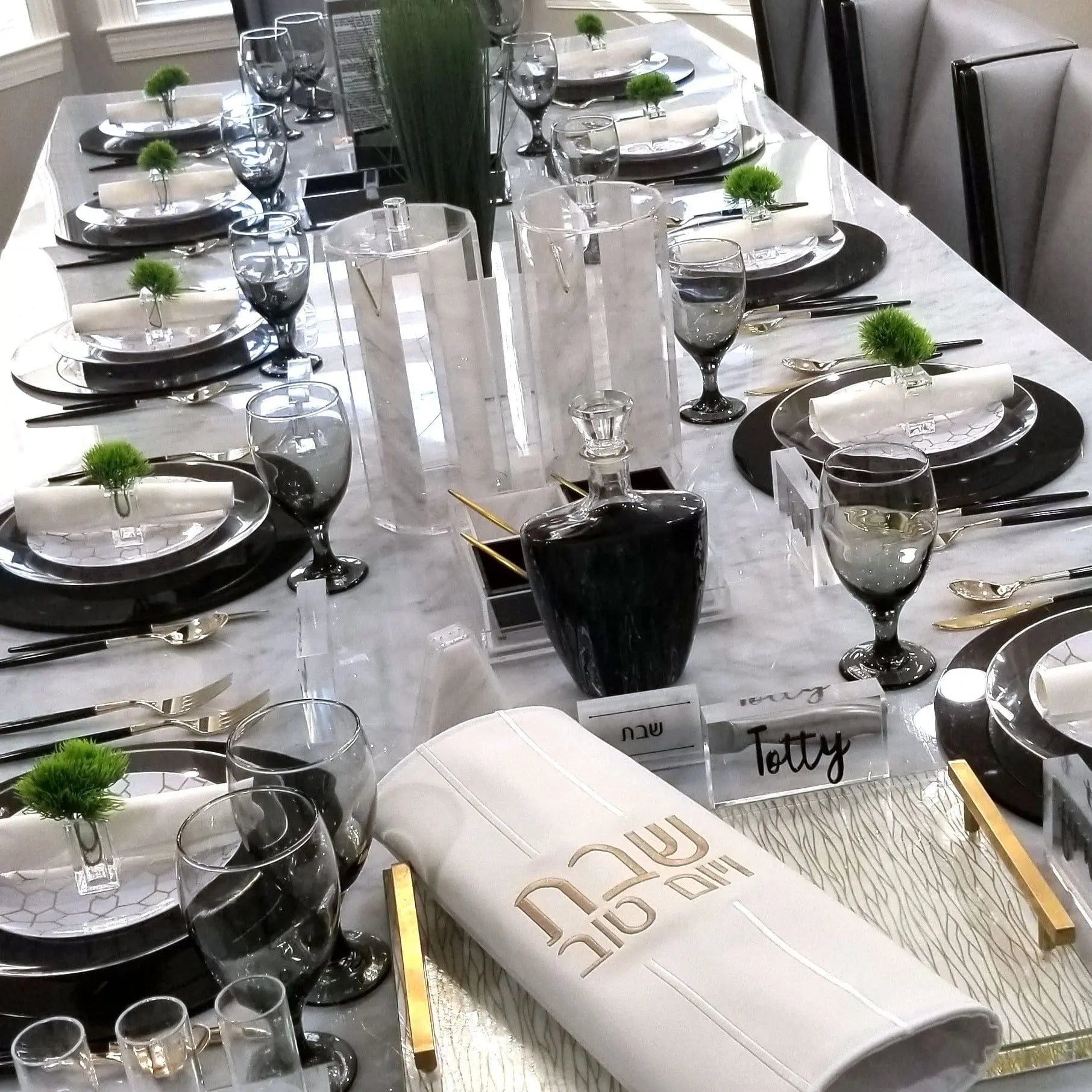 Black White Gold Tablescape 2 | Judaica Square Lakewood