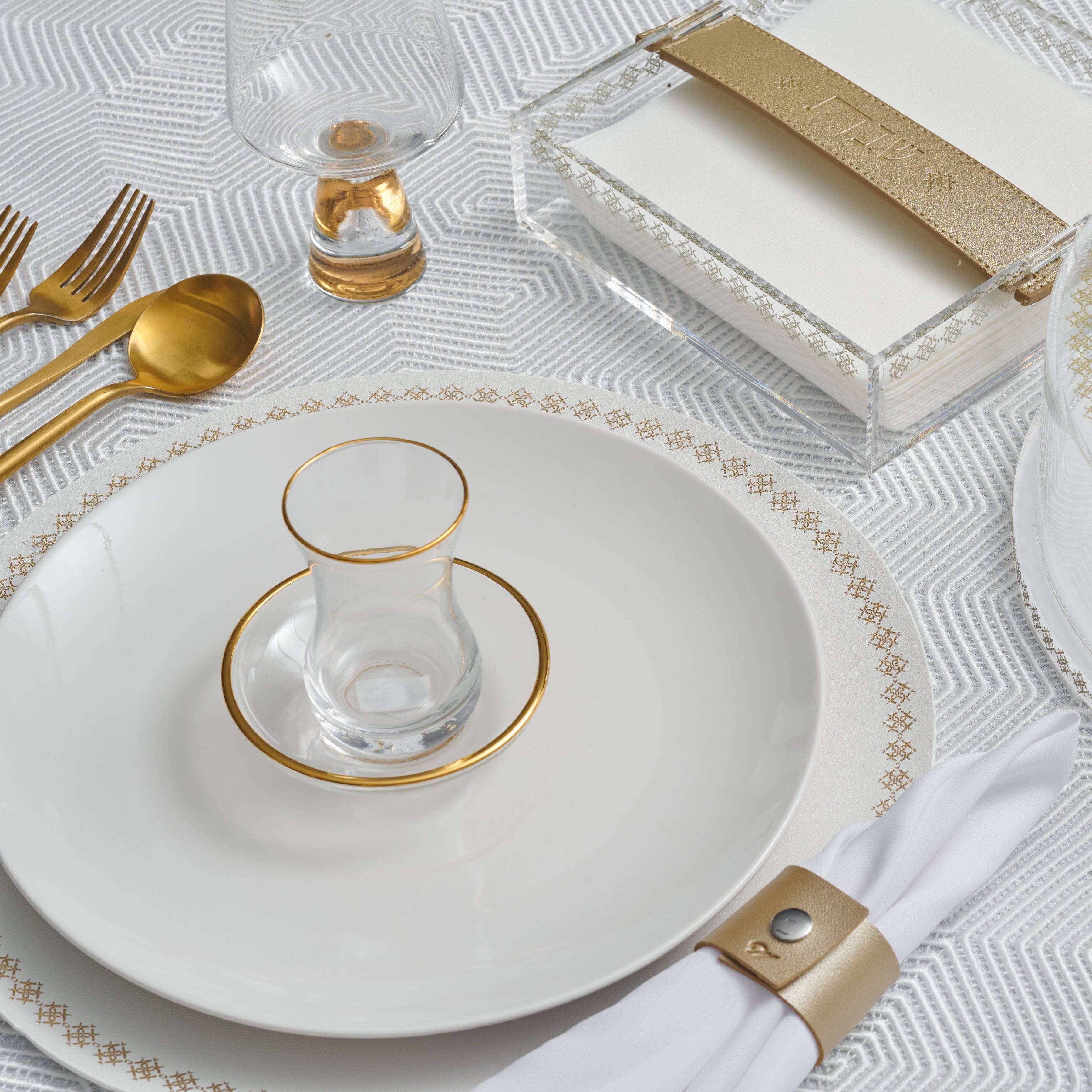 Leather Inspired Round Chargers