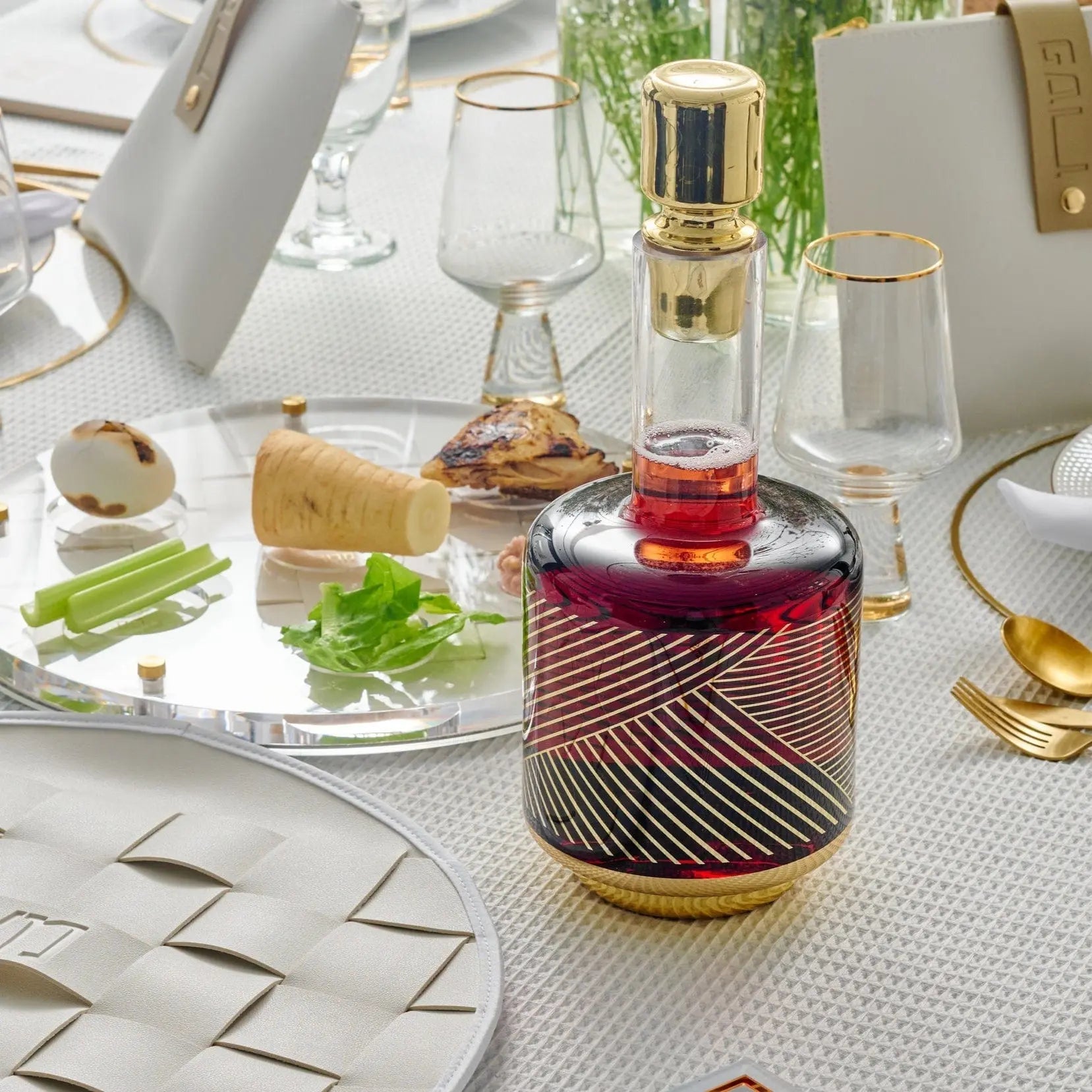 Linear Wine Decanter | Judaica Square Lakewood
