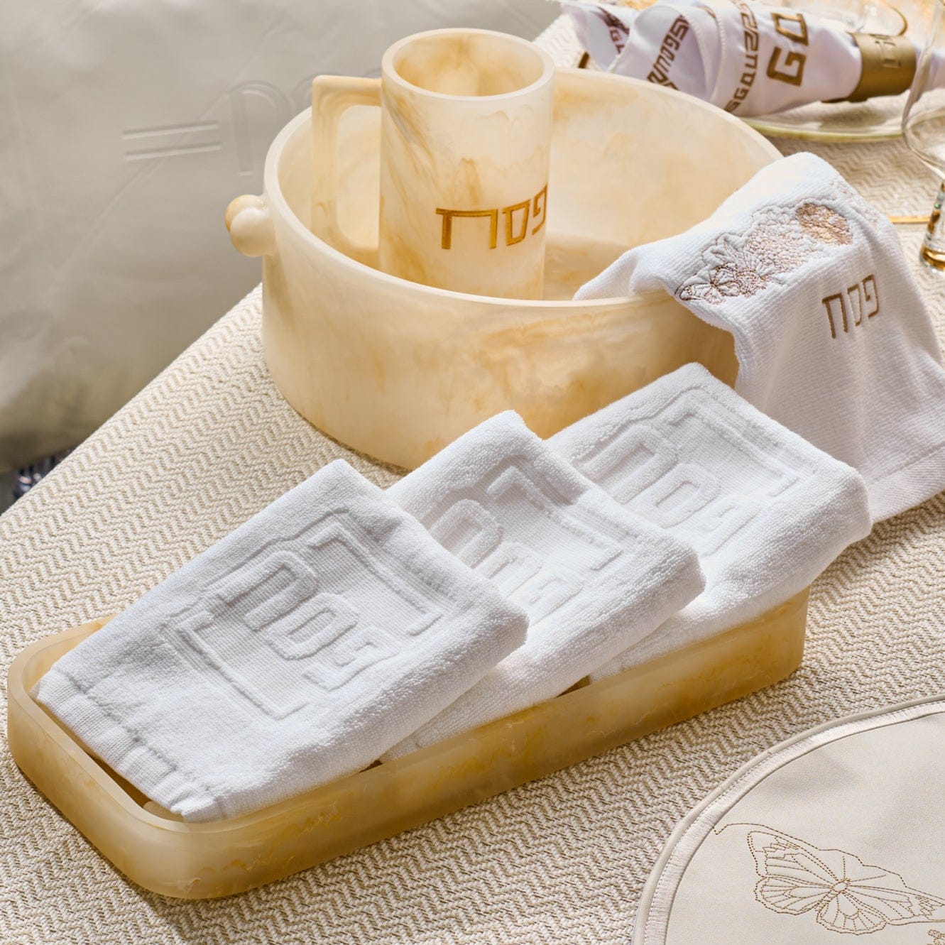 Resin Pesach Towel Tray Set