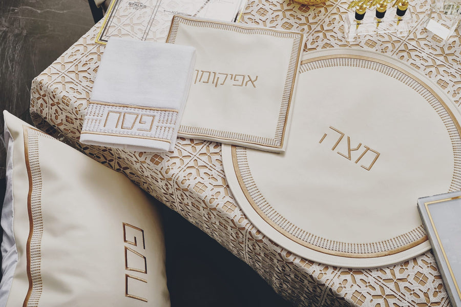 Trinket Pesach Set