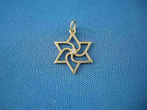# G132D Pinwheel with Diamond — alternate view | Judaica Square Lakewood