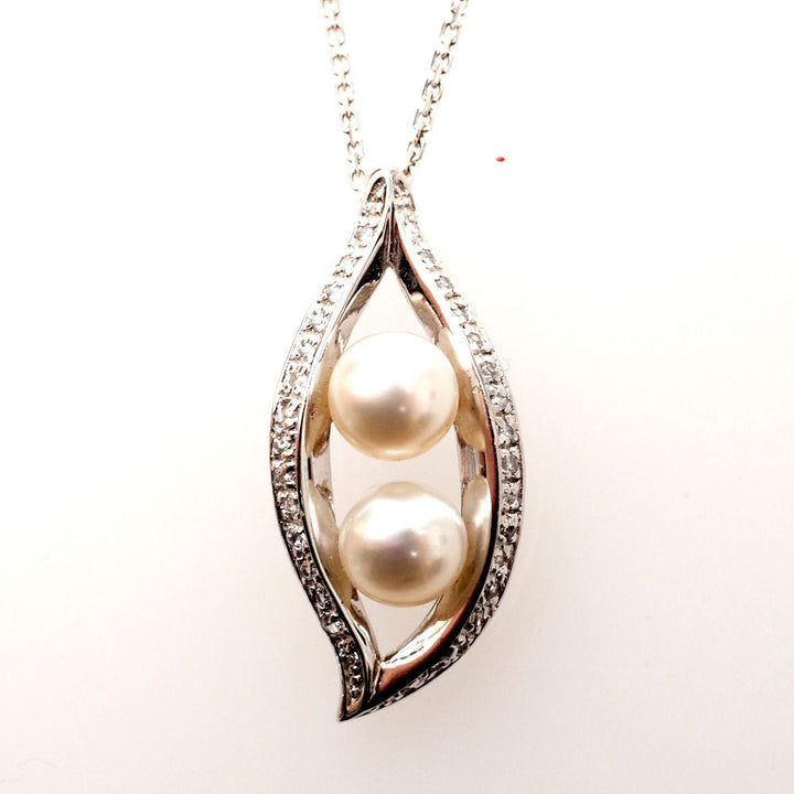 Two Peas In a Pod Pendant