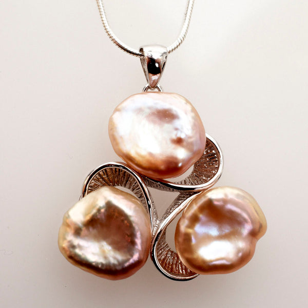 Keshi Trio Pendant | Judaica Square Lakewood