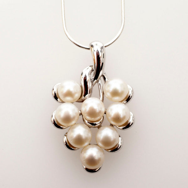 Fruit of the Vine Pendant | Judaica Square Lakewood