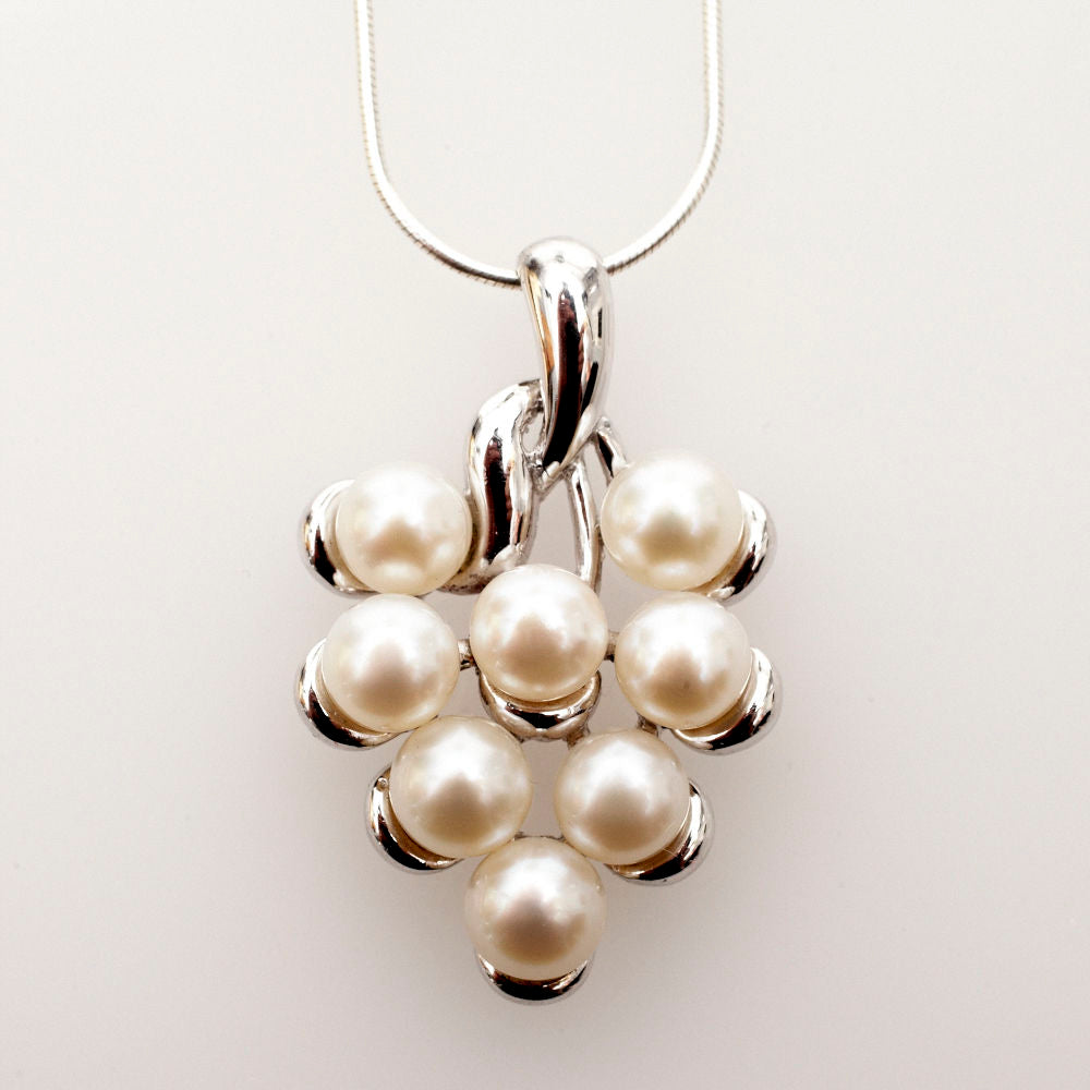 Fruit of the Vine Pendant | Judaica Square Lakewood