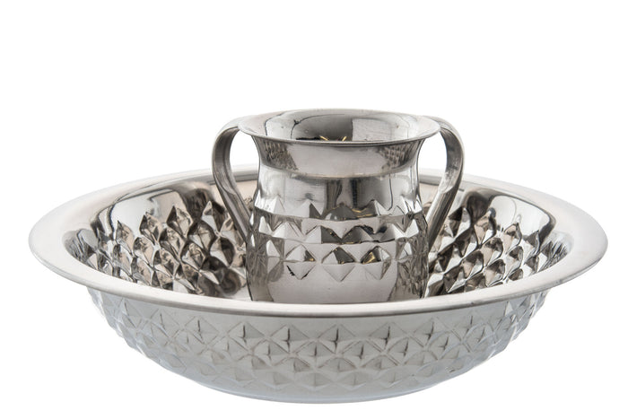 Two-handled wash cup with raised diamond facets set inside a matching diamond-pattern bowl