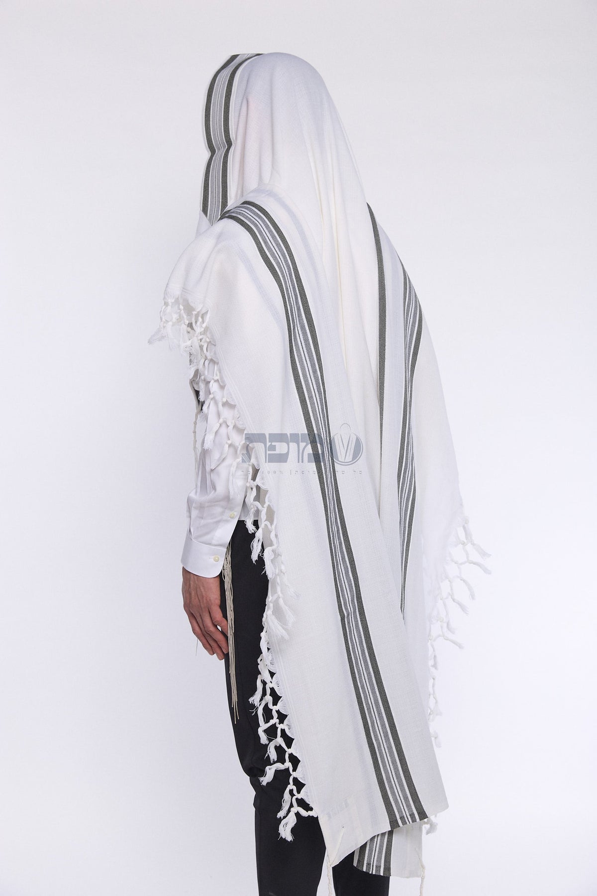 Mofet Wool Tallit - Hallel/Luxurious Weave Design (TAL-WOH)
