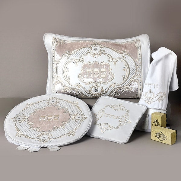 Regal Collection crushed velvet Seder set with Pesach embroidery #574 | Judaica Square Lakewood