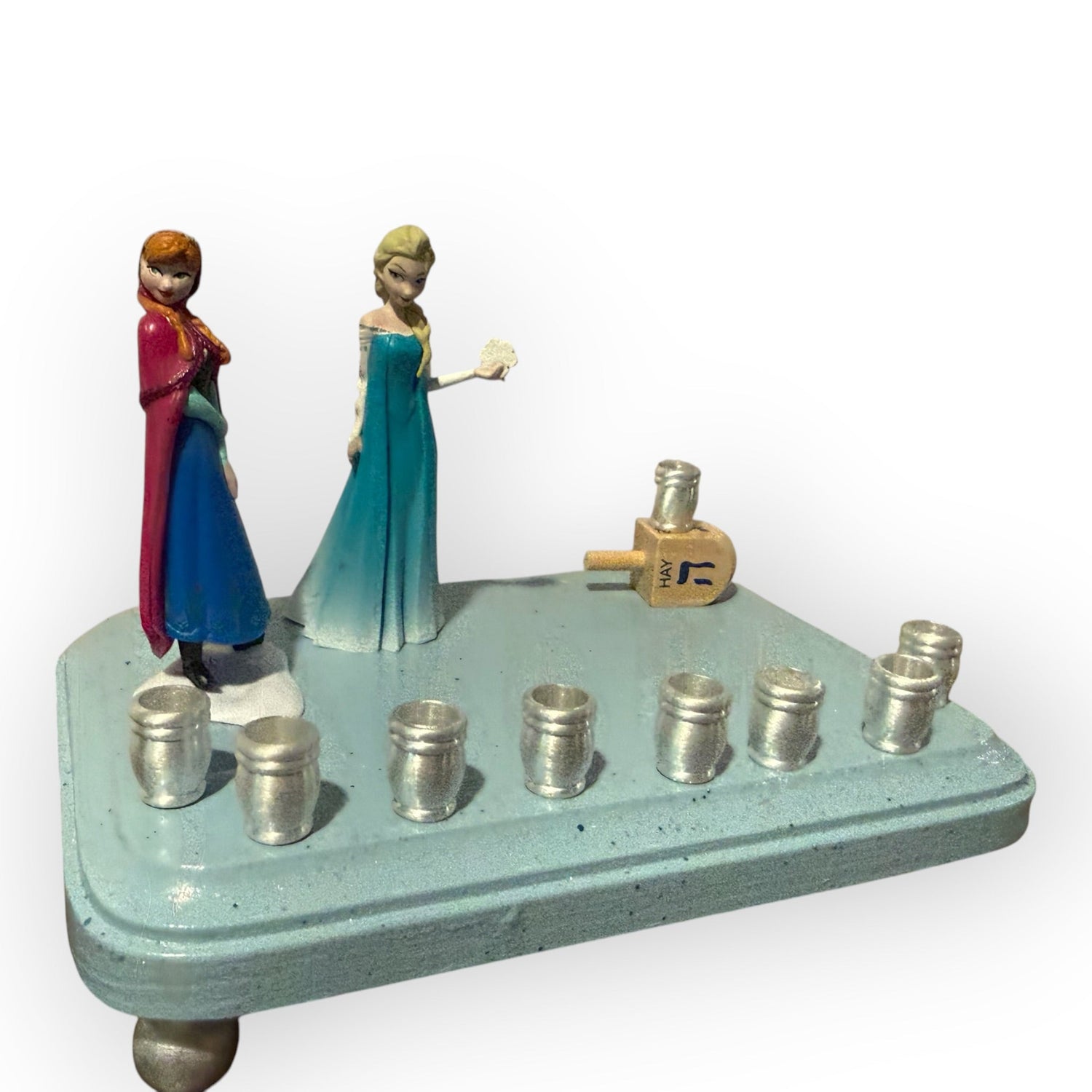 Frozen menorah — Anna and Elsa figures on rhinestone-trimmed painted plaque | Judaica Square Lakewood (view 10)