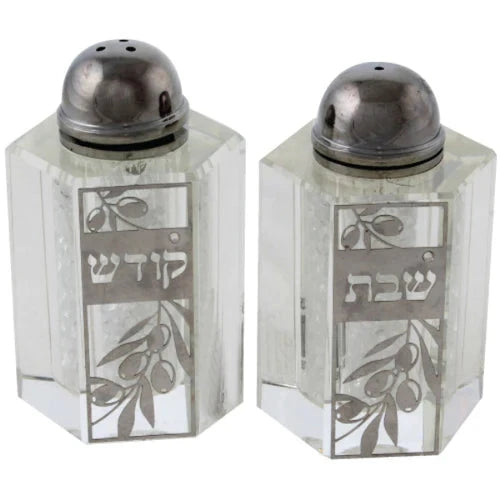 Salt & Pepper Shaker Set: Crystal & Silv