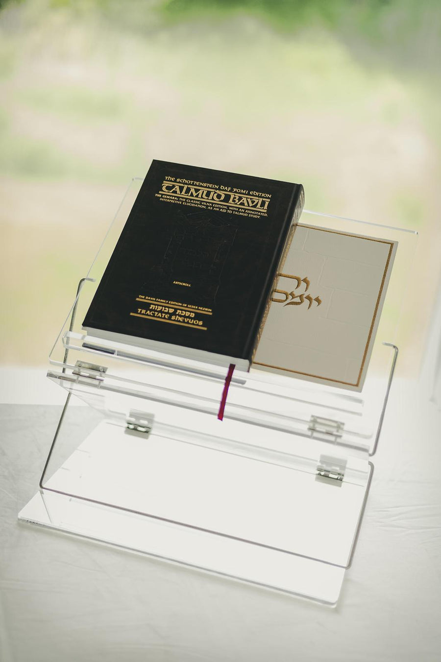 Two-Tier Foldable Leatherite Shtender