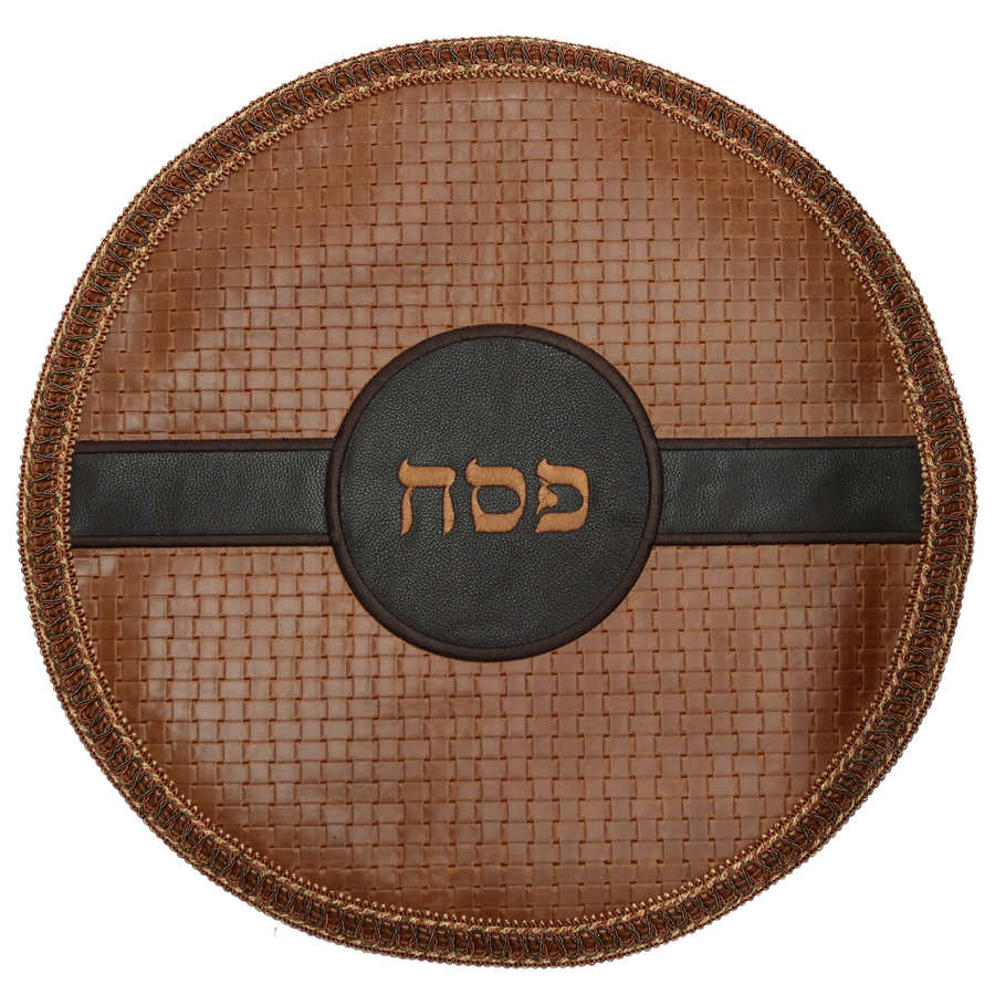 Personalization preview — Custom Leather Matzah Cover — Crown Design