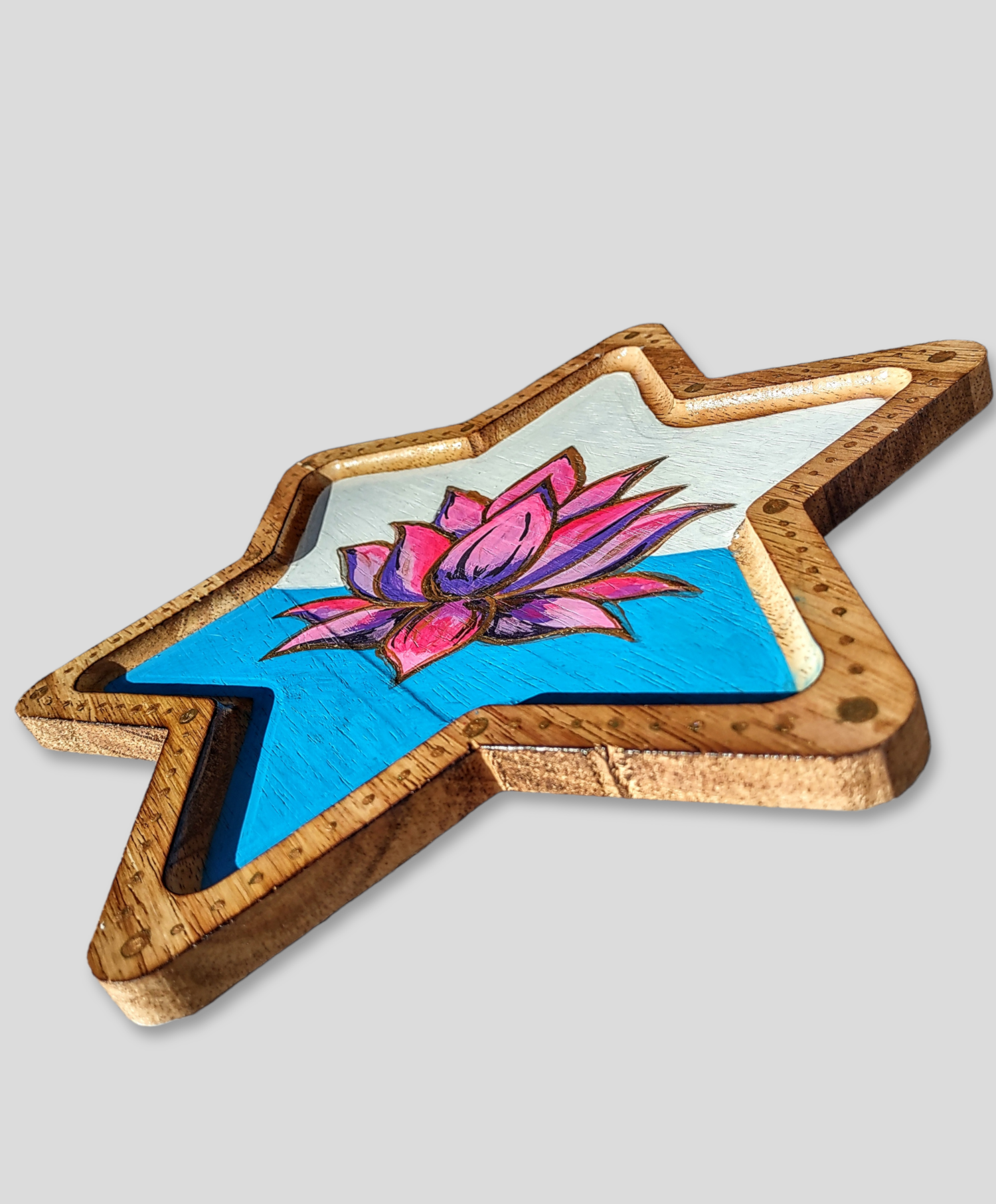 Lotus Star of David tray — hand-painted six-pointed hardwood decorative plate | Judaica Square Lakewood (view 2)