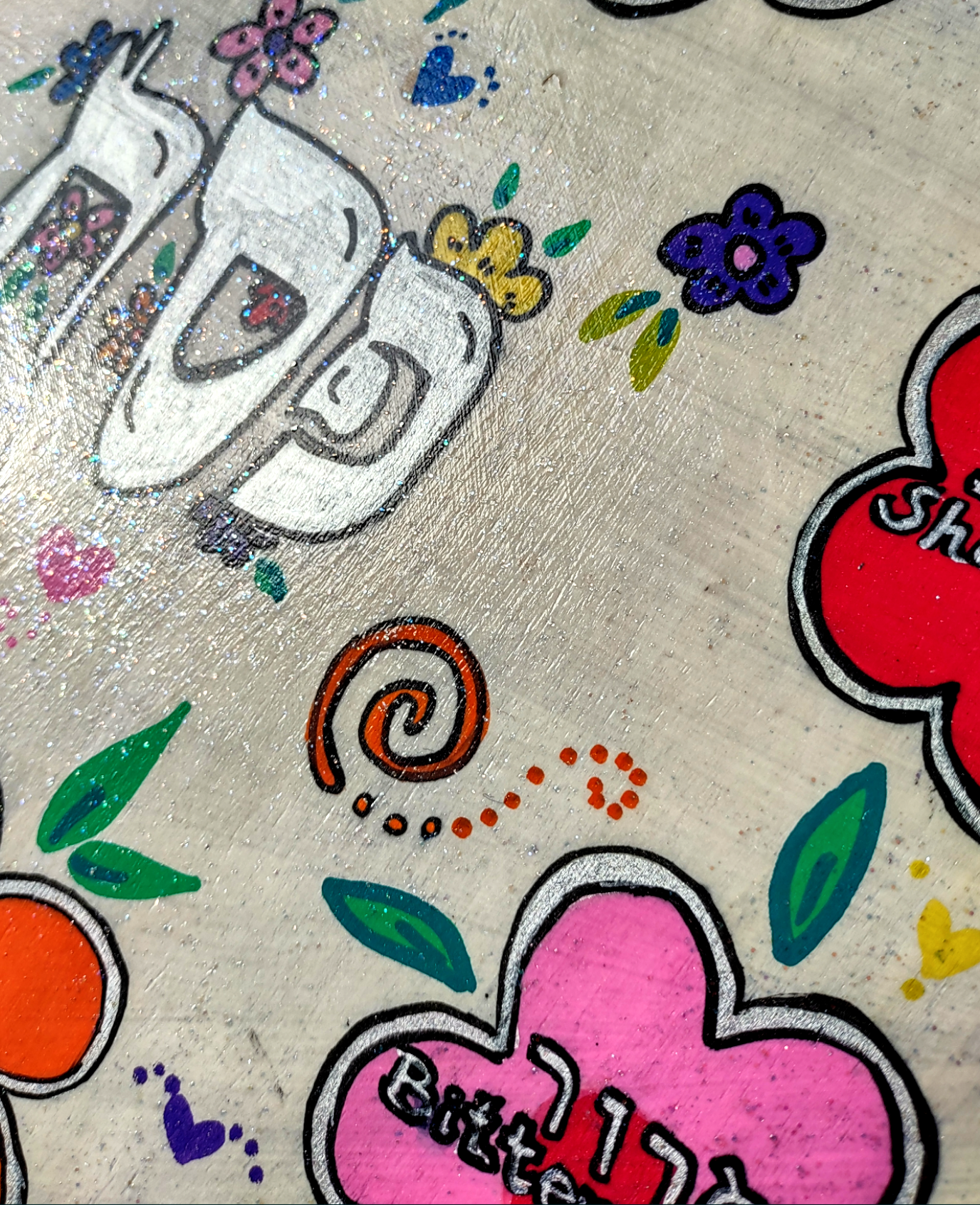 Flower and glitter seder plate — hand-painted hardwood round with lettered bowls | Judaica Square Lakewood (view 4)