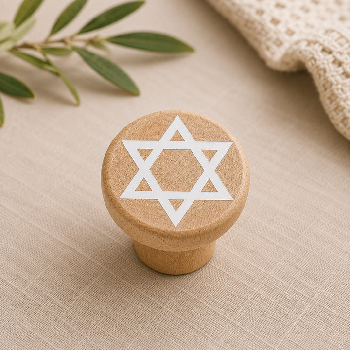 Jewish Wine Bottle Stopper, natural wood stopper with white Star of David