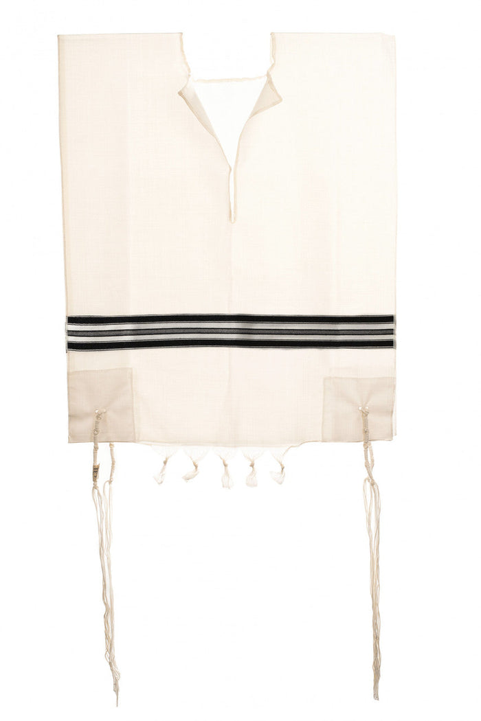 Fringed wool slit neck adult tzitzis | Judaica Square Lakewood
