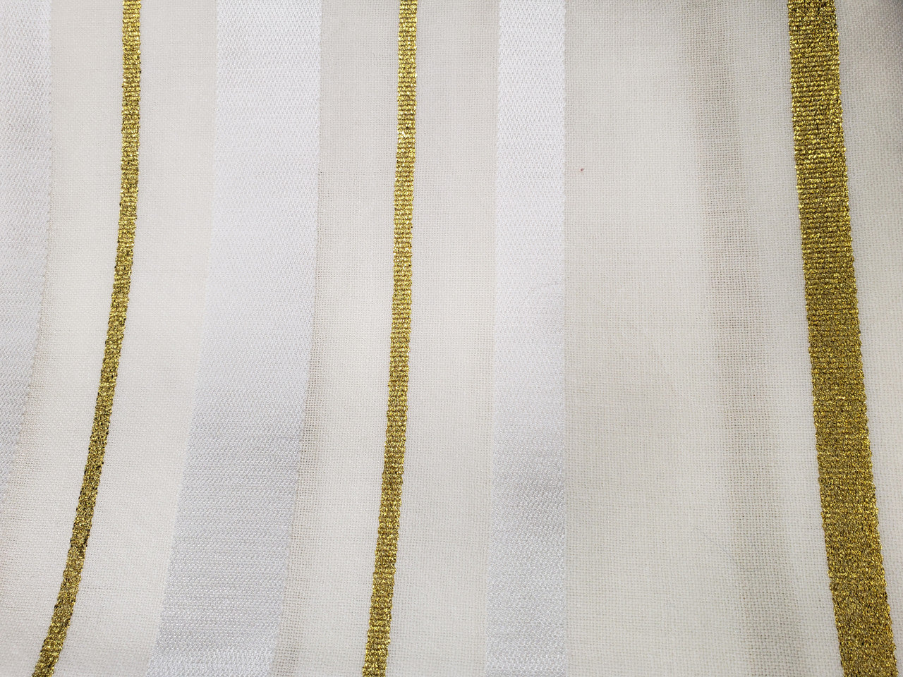 Traditional Wool Talis White and Gold - Judaica Accessories