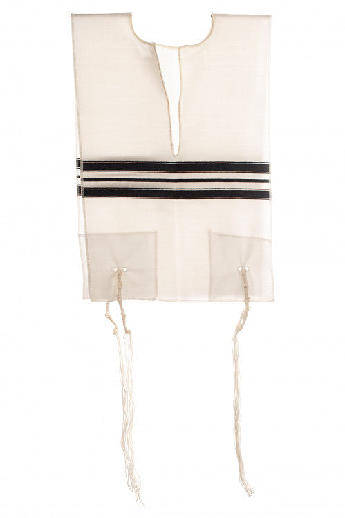 Wool Kids 2 hole, Slit neck Keshiras Ashkenaz Tzitzis - Image 4