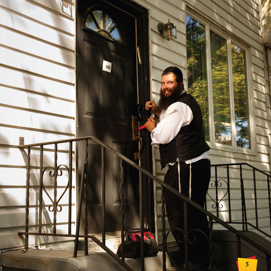 Let's Meet a Chaveirim Member