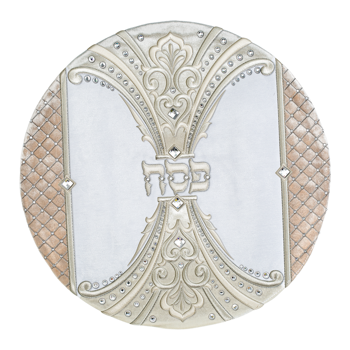 Royaume round matzah cover with embroidered Pesach lettering