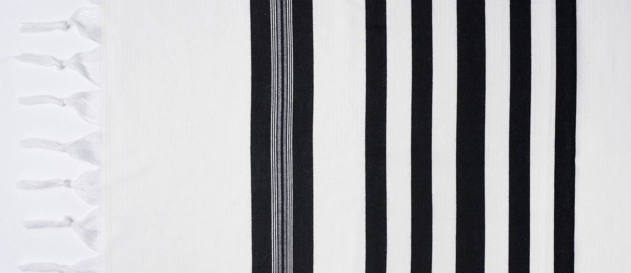 Traditional Wool Talis - Image 2