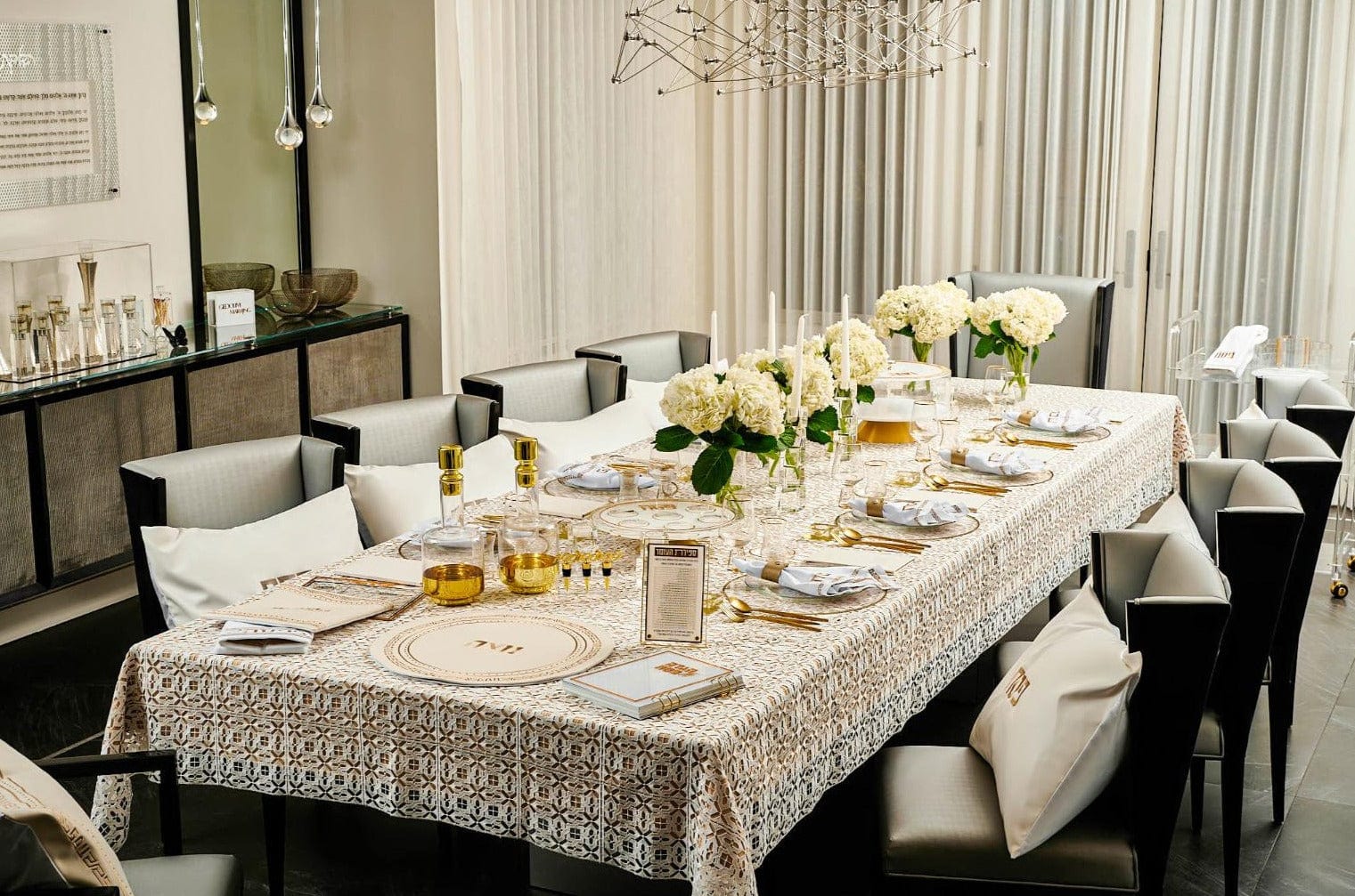 Filet Crochet Lace Tablecloth — reverse view | Judaica Square Lakewood