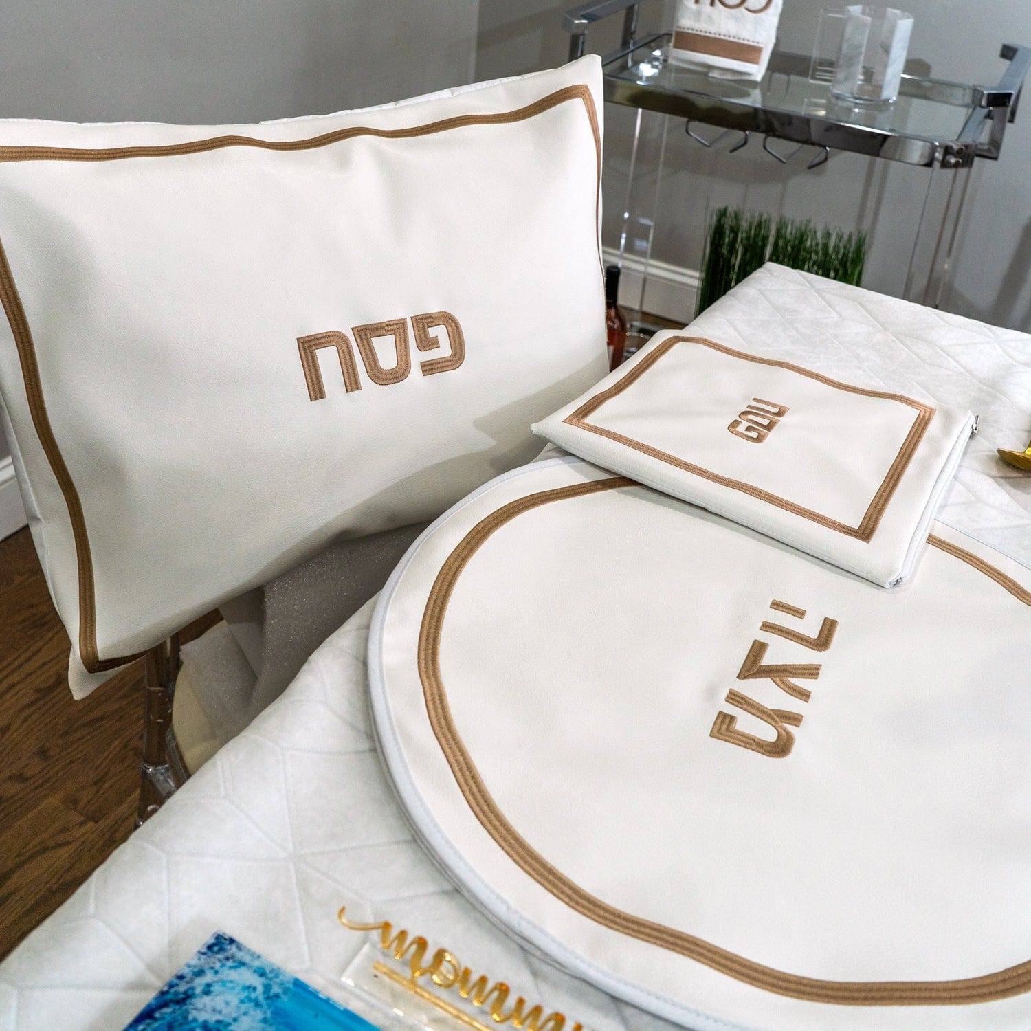Hotel Style Pesach Set — side detail | Judaica Square Lakewood