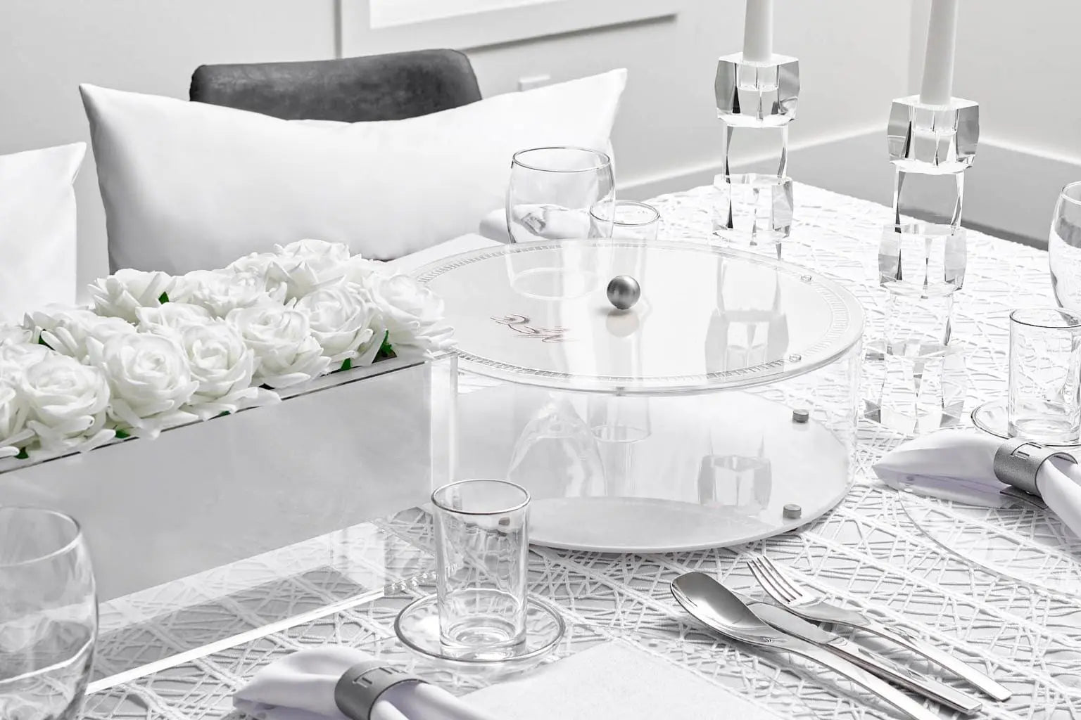 Linear Lace Tablecloth | Judaica Square Lakewood