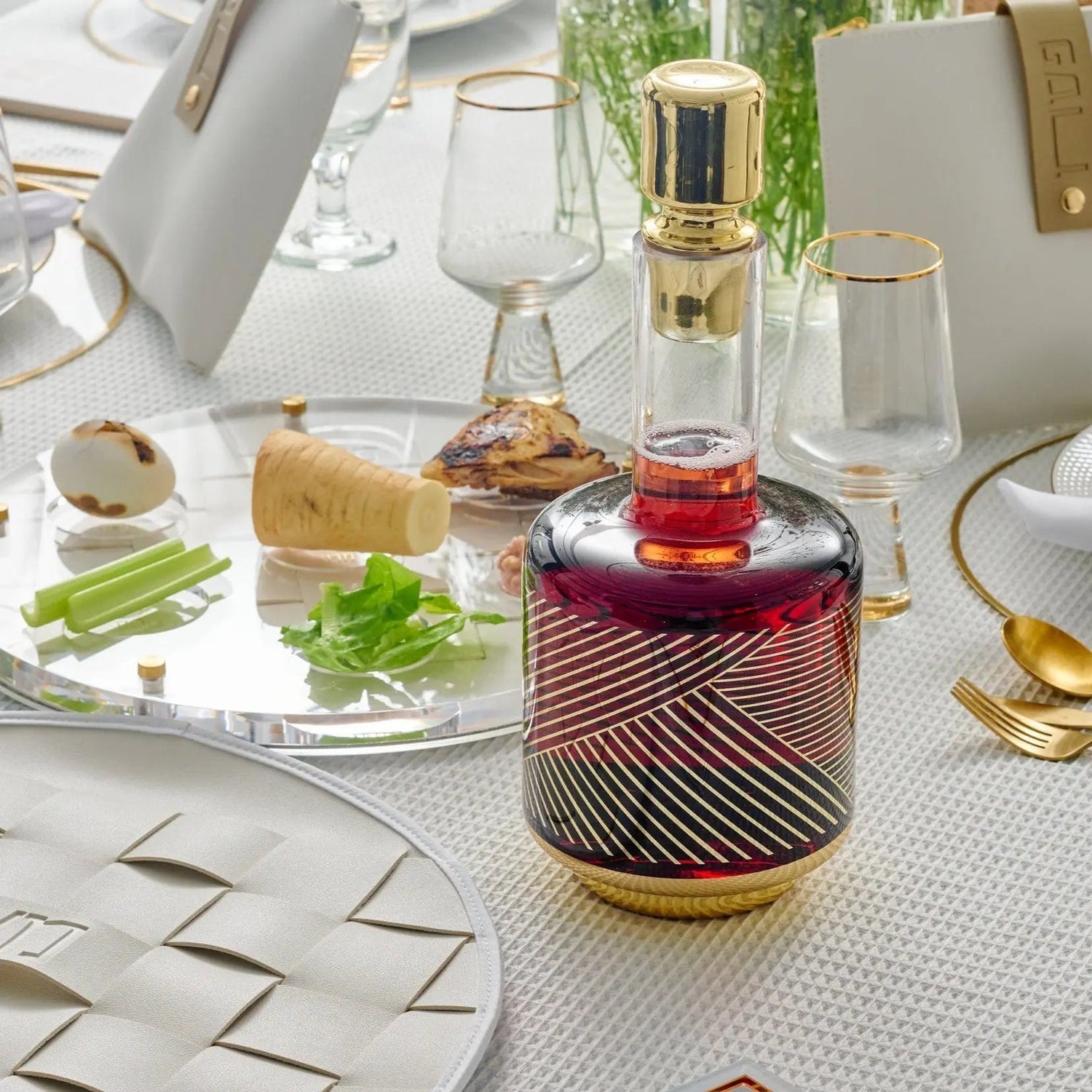 Linear Wine Decanter | Judaica Square Lakewood