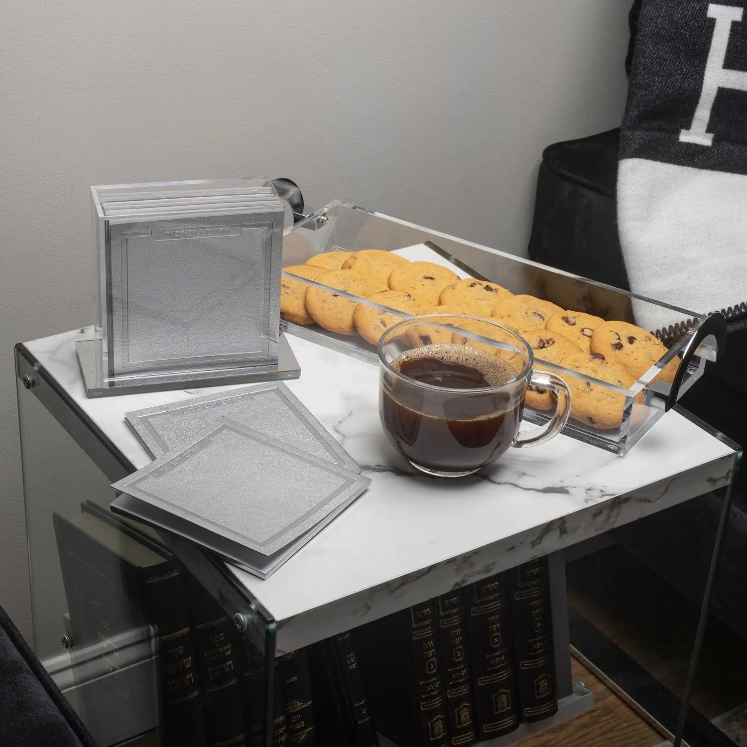 Luxe Bread / Towel Tray | Judaica Square Lakewood