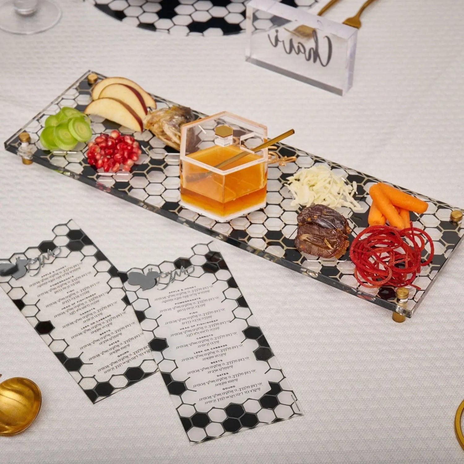 Onyx Simanim Tray With Cards | Judaica Square Lakewood
