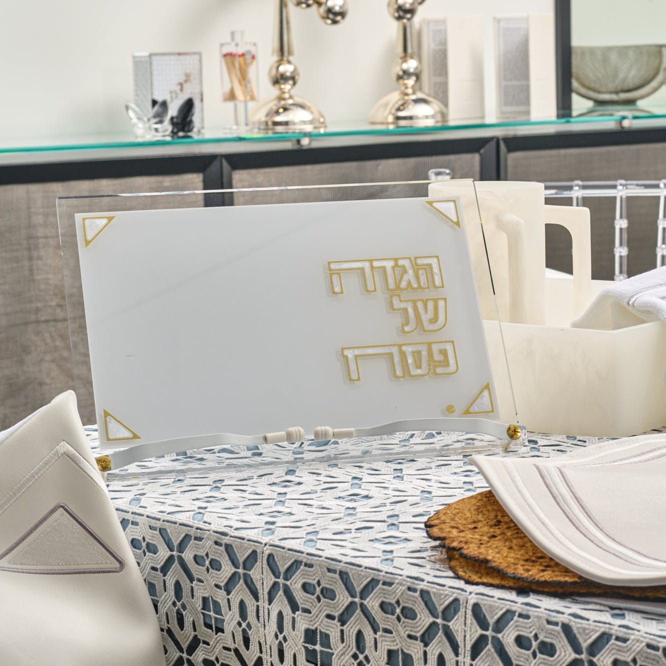 Pearlstone Haggadah Stand | Judaica Square Lakewood