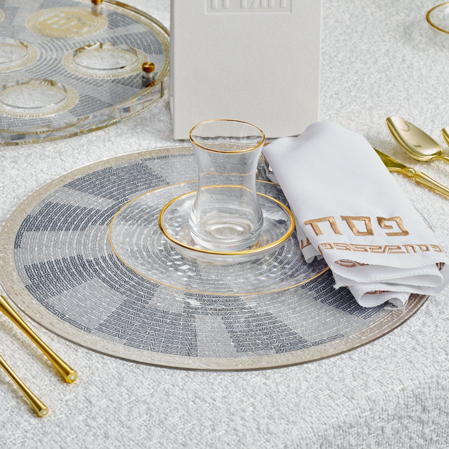Pesach Geometric Chargers — detail view | Judaica Square Lakewood