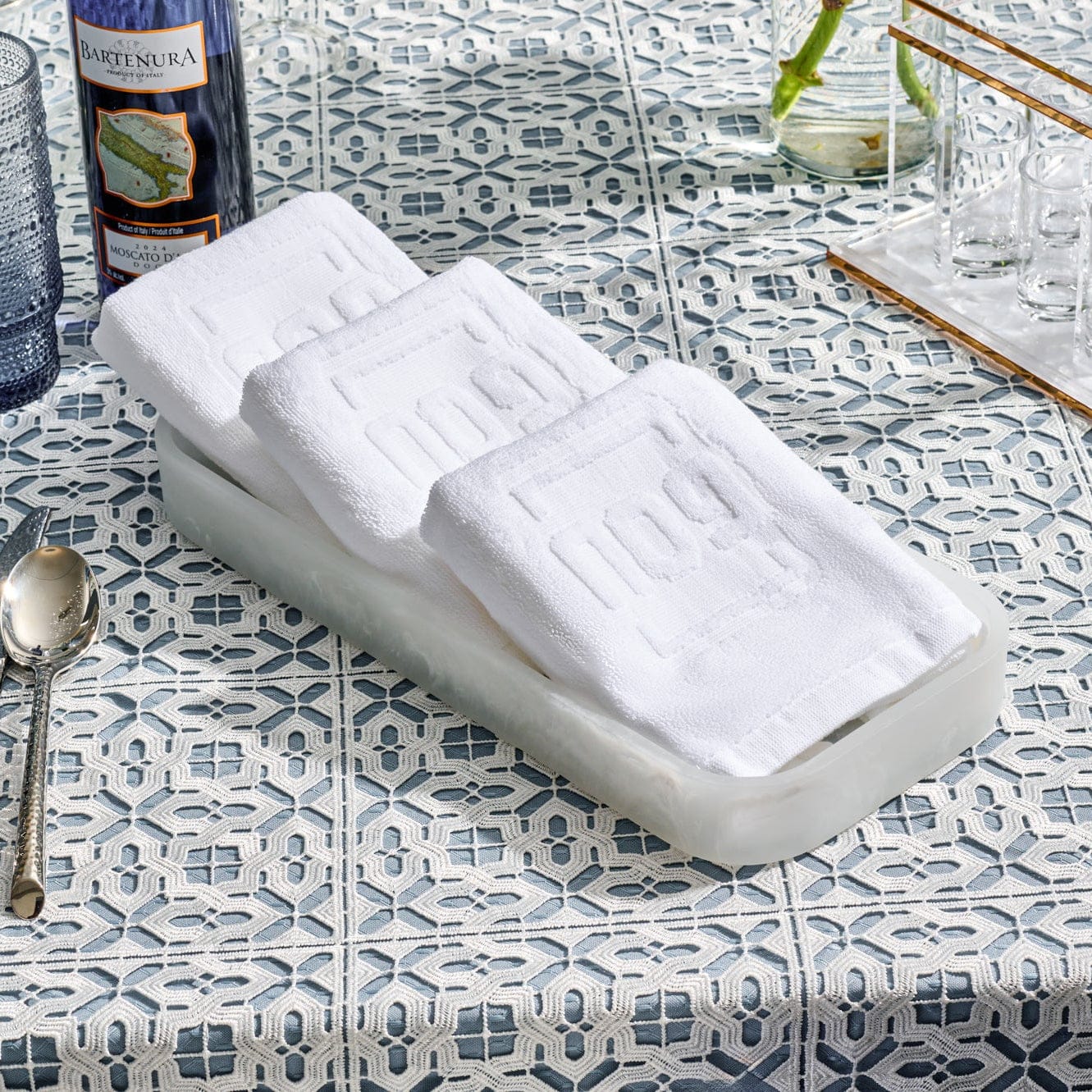 Resin Pesach Towel Tray Set — Gold