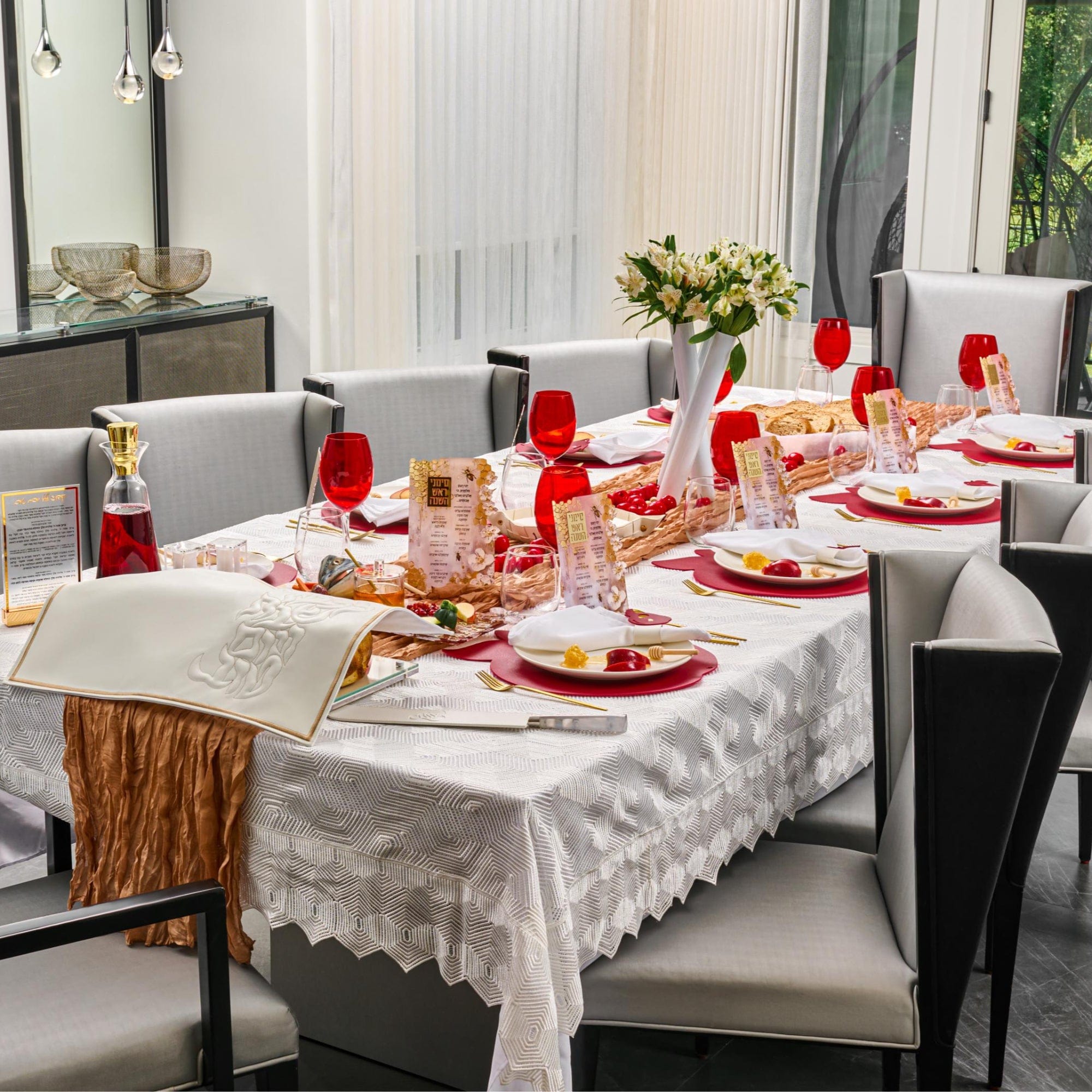 Rosh Hashanah 2025 Painted Tablescape — hero shot | Judaica Square Lakewood