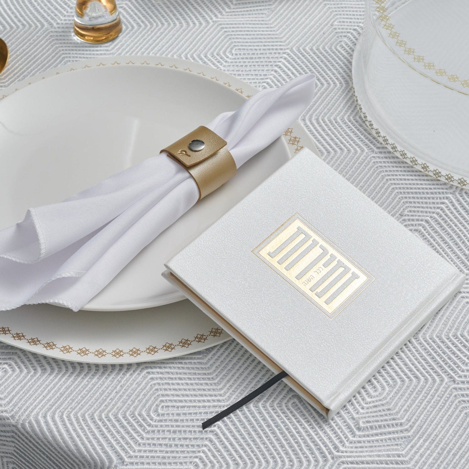 Square Shabbos & Yom Tov Zemiros Bencher Set | Judaica Square Lakewood