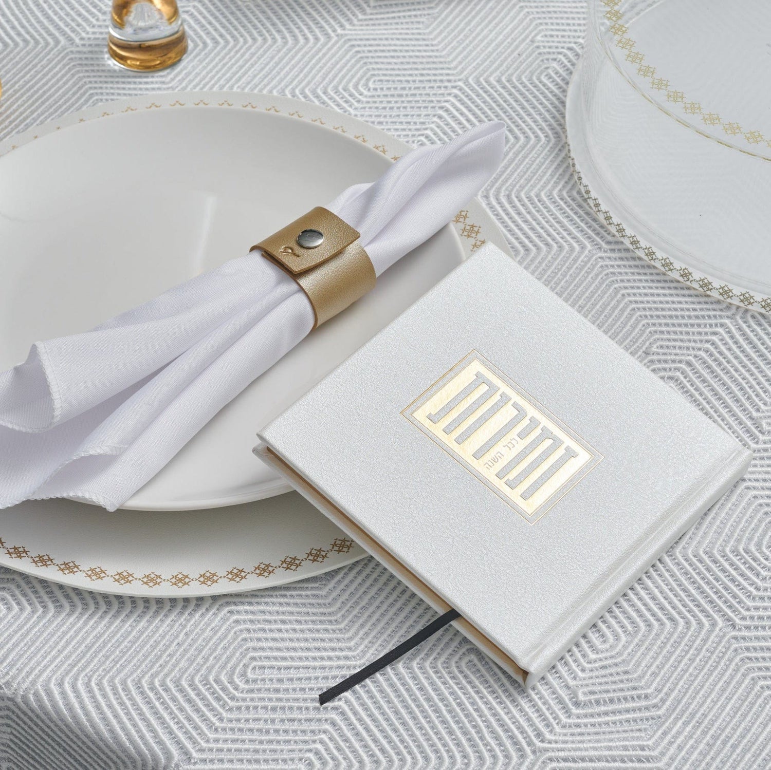 Suspended Shabbos & Yom Tov Zemiros Bencher Set | Judaica Square Lakewood
