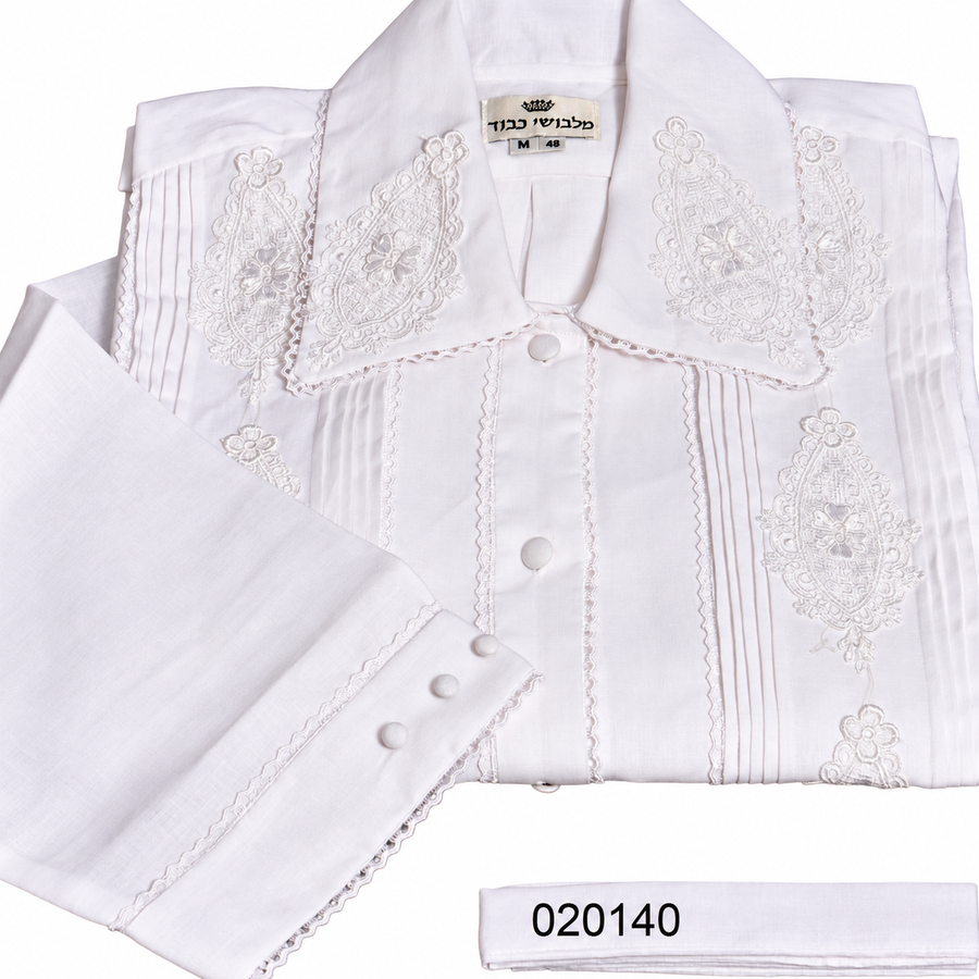 White Kittel — One-Third Lace & Full Emblem