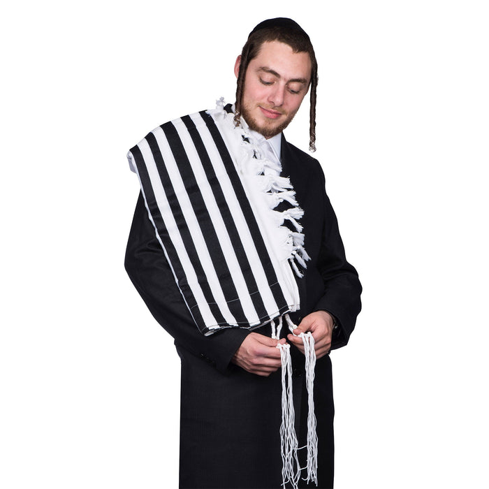 Deluxe wool tallis, front view